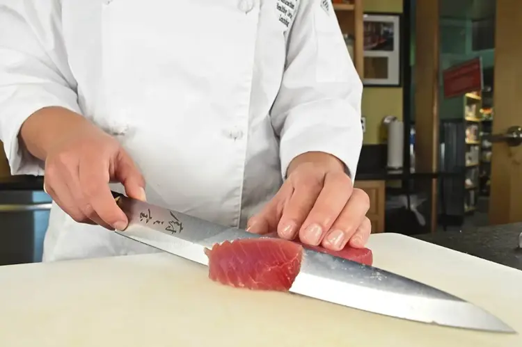 Dao Sashimi Sushi Thái Cá Hồi Mercer (Mỹ), Lưỡi 305mm Thép Nhật, Chuôi Santoprene