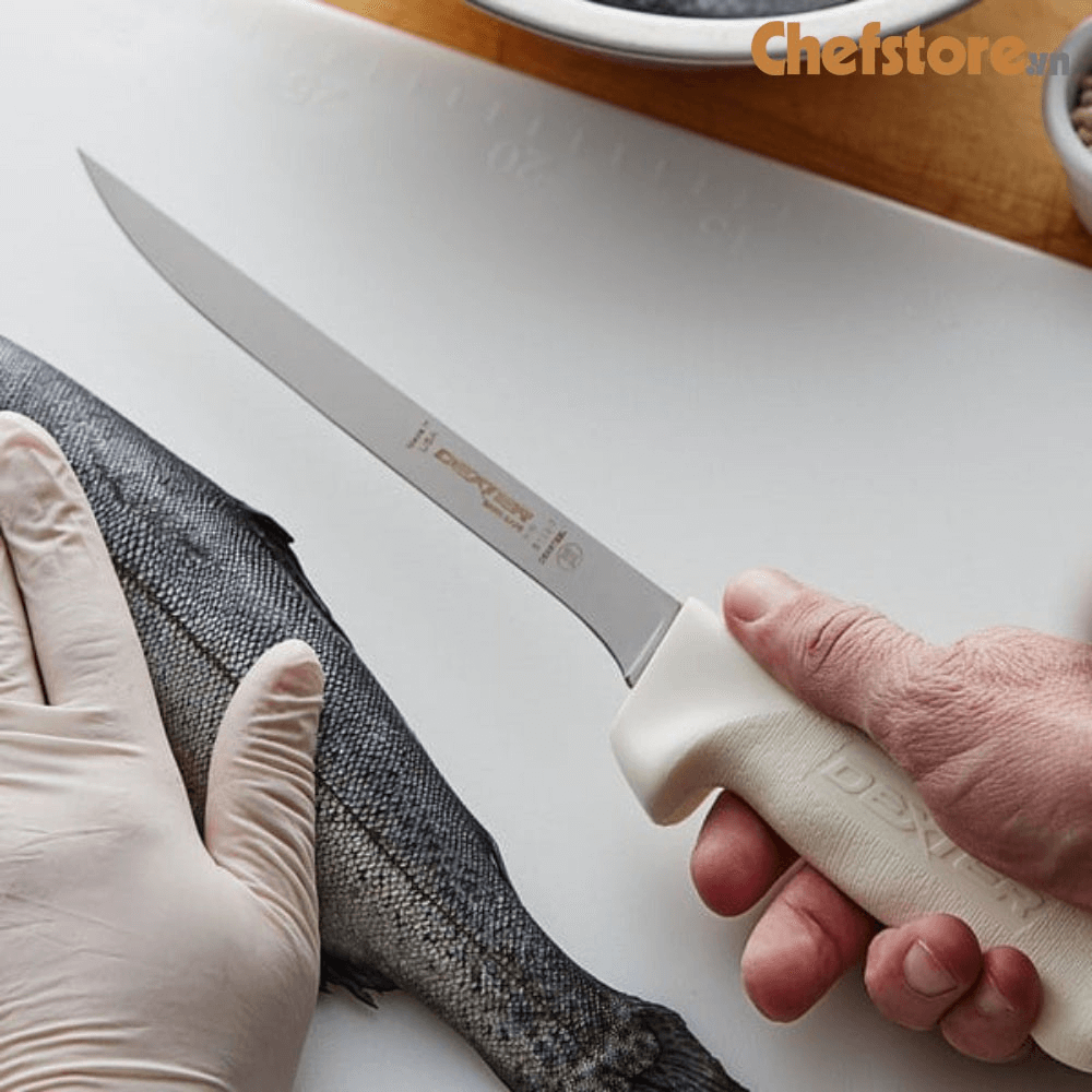 Dao thép cacbon là loại dao có lưỡi dao làm từ thép cacbon