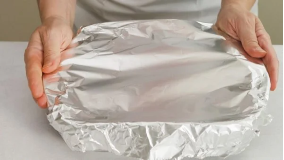 Cách làm khuôn bánh gato bằng giấy bạc 