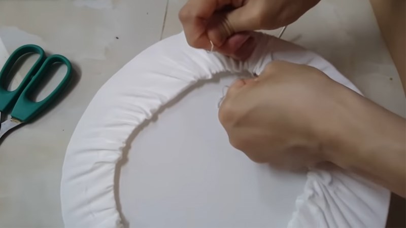 May vải - Cách làm khuôn làm bánh cuốn từ móc quần áo
